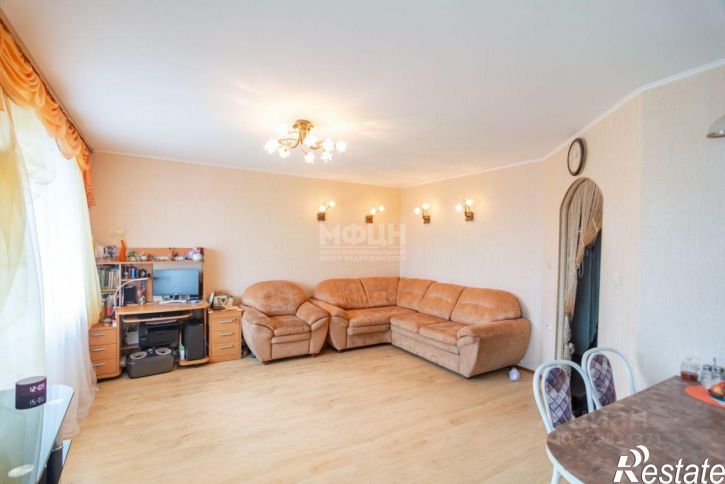 3-комн квартира Питкярантская улица, 32,  д. 32