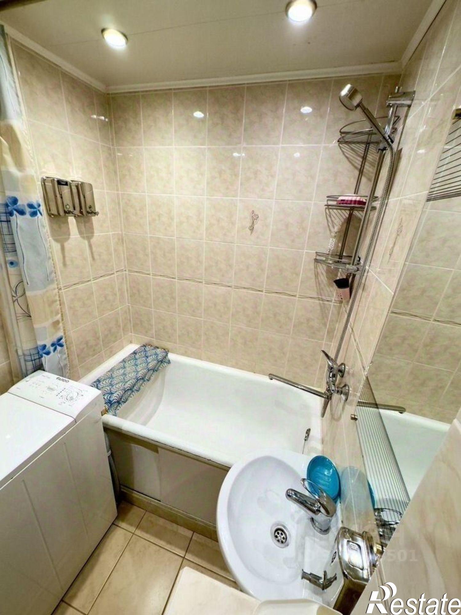 Сдать квартиру за 38 888 рублей на ул Нойбранденбургская, 22