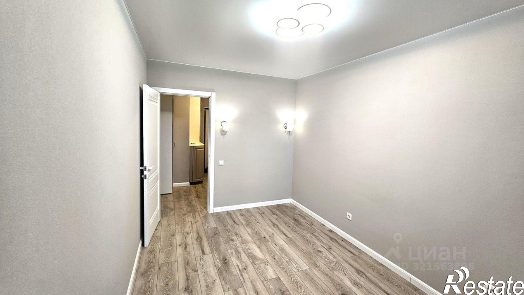 Купить квартиру за 8 000 000 рублей на улица Петрова, 21