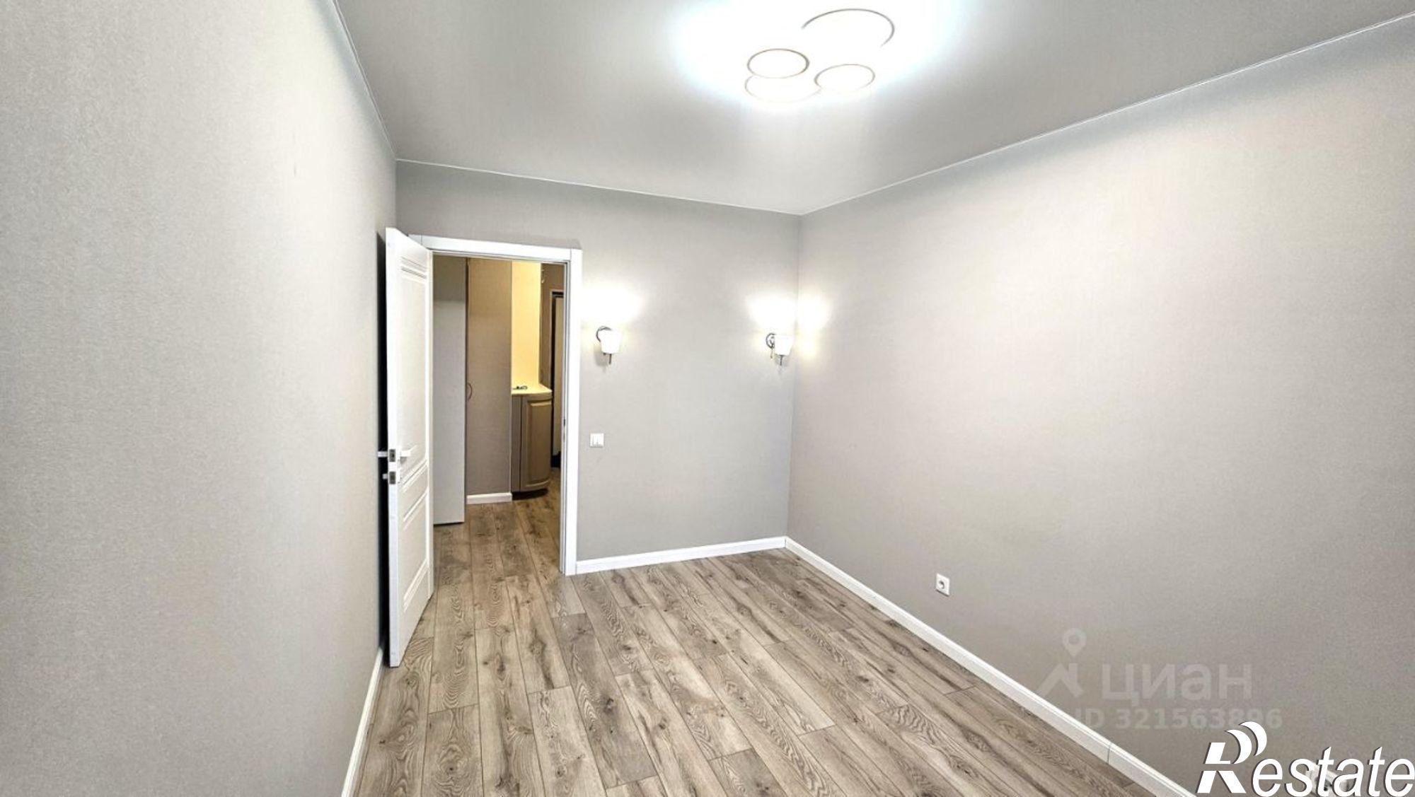 Купить квартиру за 8 000 000 рублей на улица Петрова, 21