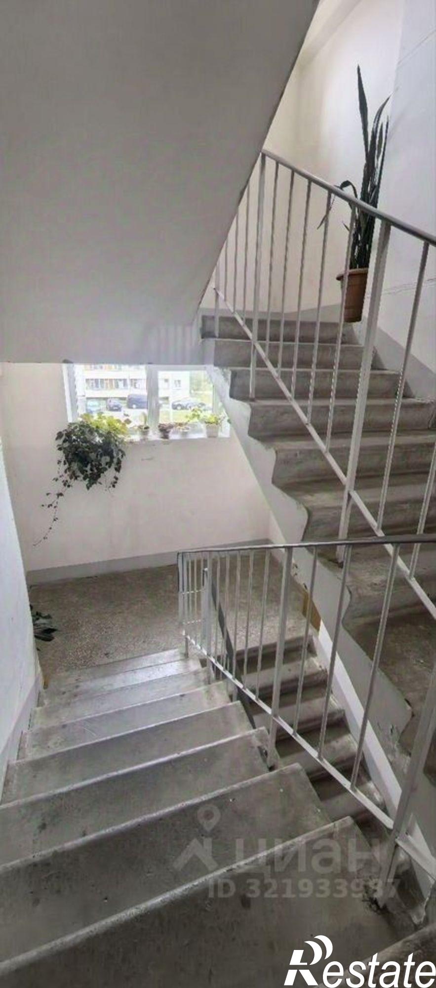 Купить квартиру за 4 200 000 рублей на ул Нойбранденбургская, 3 2