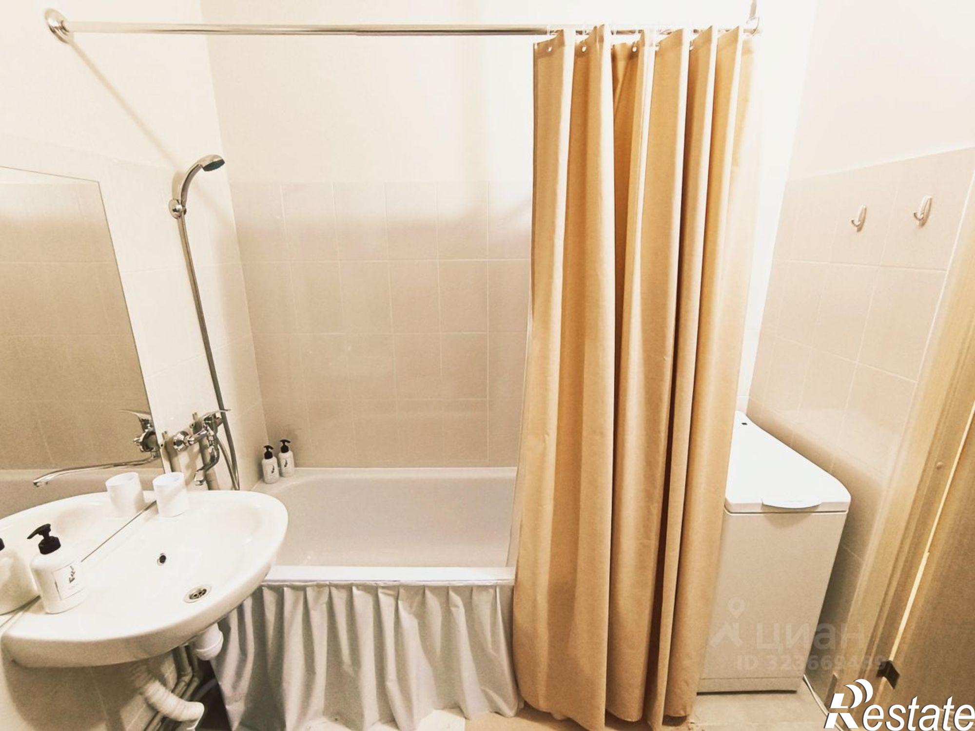 Сдать квартиру за 28 000 рублей на улица Суворова, 27