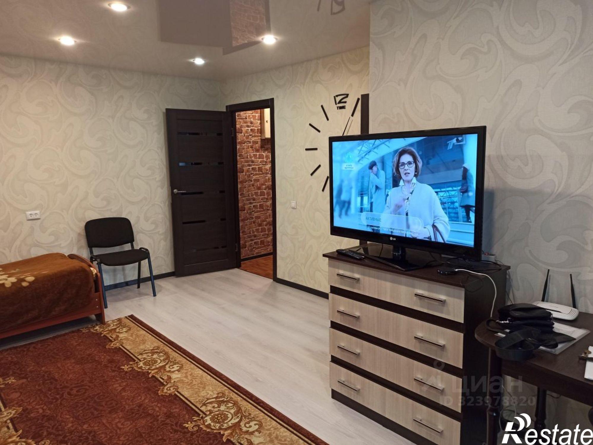 Сдать квартиру за 22 000 рублей на Октябрьский пр-кт, 2