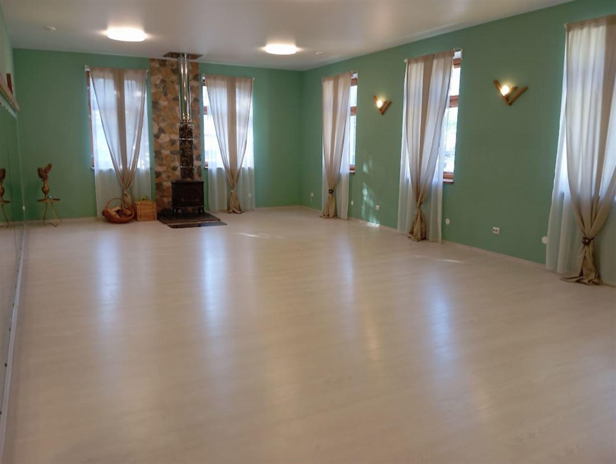 Купить помещение свободного назначения за 40 000 000 рублей на ул Свирская, д. 10