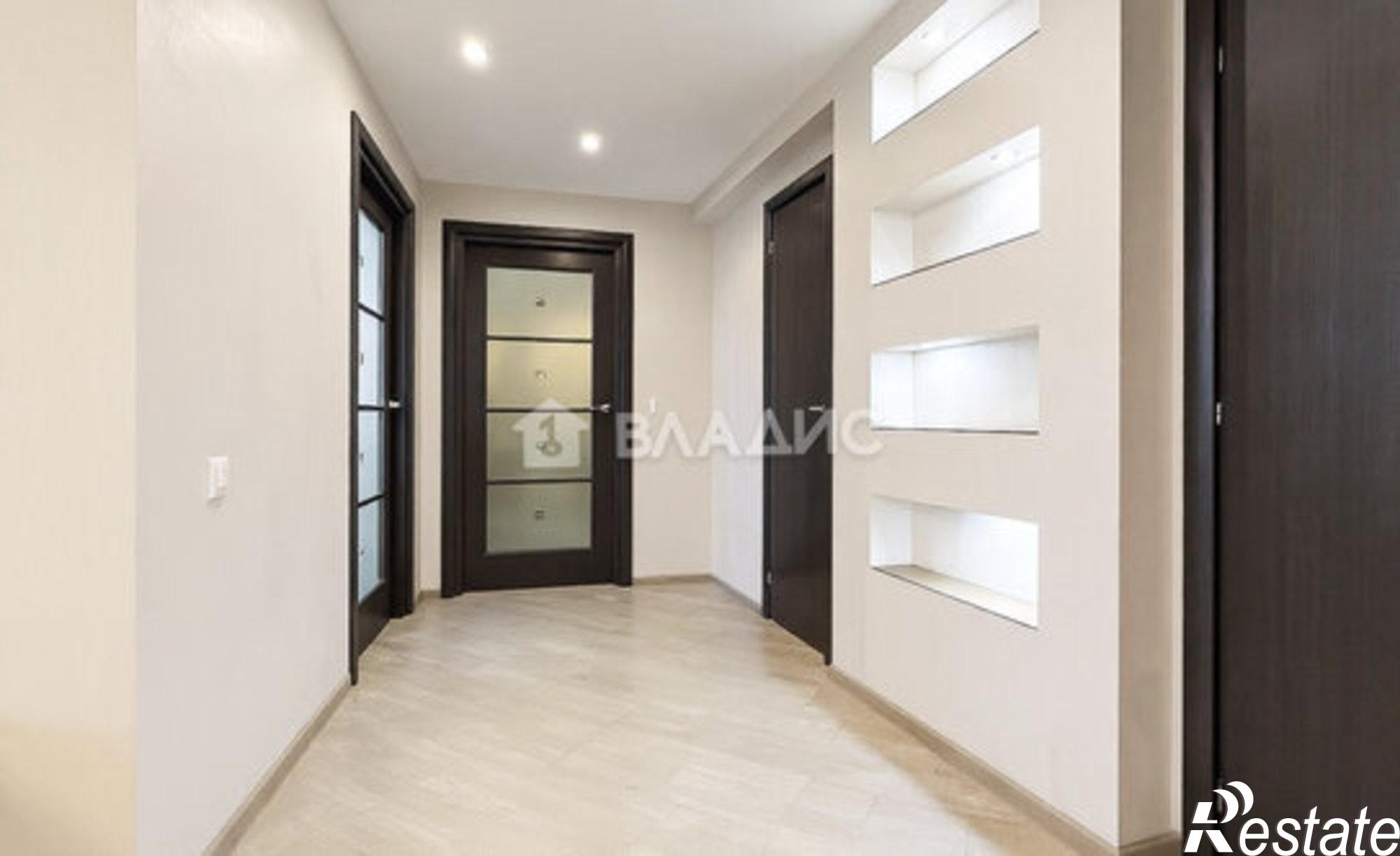 Купить квартиру за 10 700 000 рублей на Чистая улица, 3