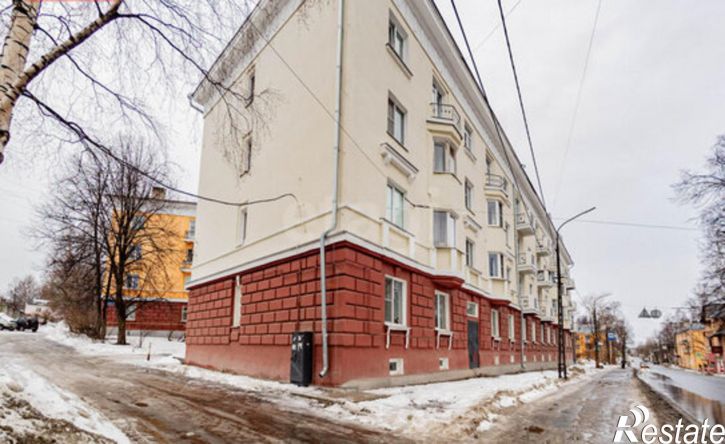 4-комн квартира улица Луначарского, 42,  д. 42