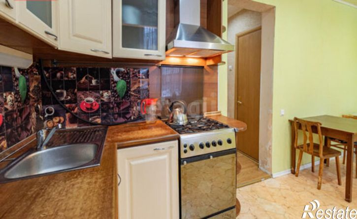 4-комн квартира улица Луначарского, 42,  д. 42