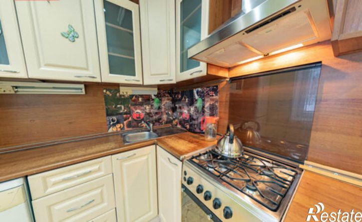 4-комн квартира улица Луначарского, 42,  д. 42