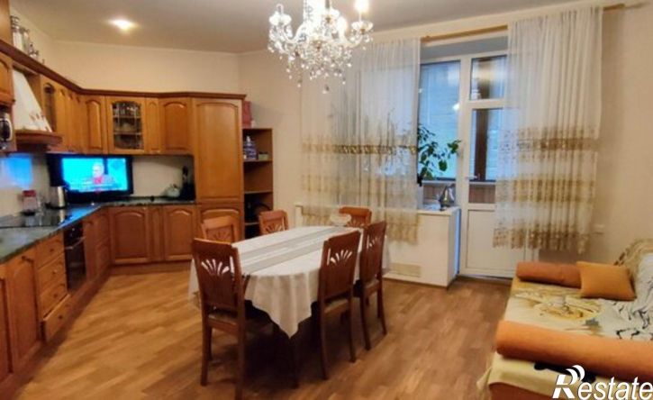 4-комн квартира пр-кт Ленина, 18Б,  д. 18Б