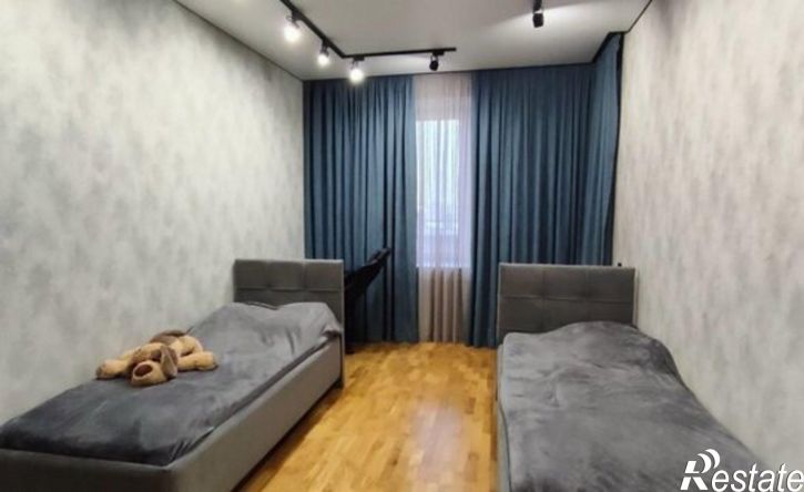 4-комн квартира пр-кт Ленина, 18Б,  д. 18Б