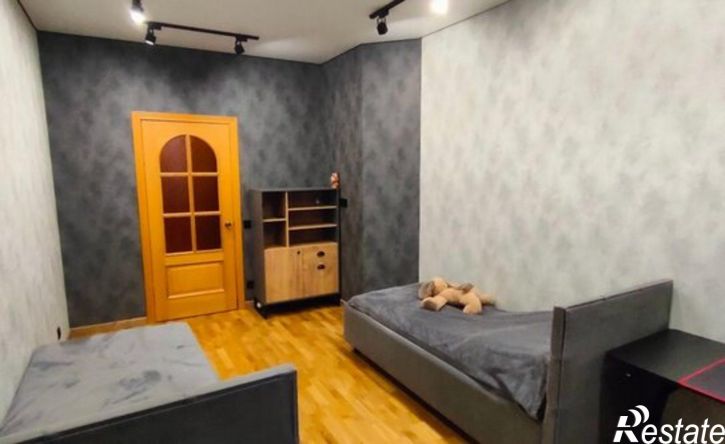 4-комн квартира пр-кт Ленина, 18Б,  д. 18Б