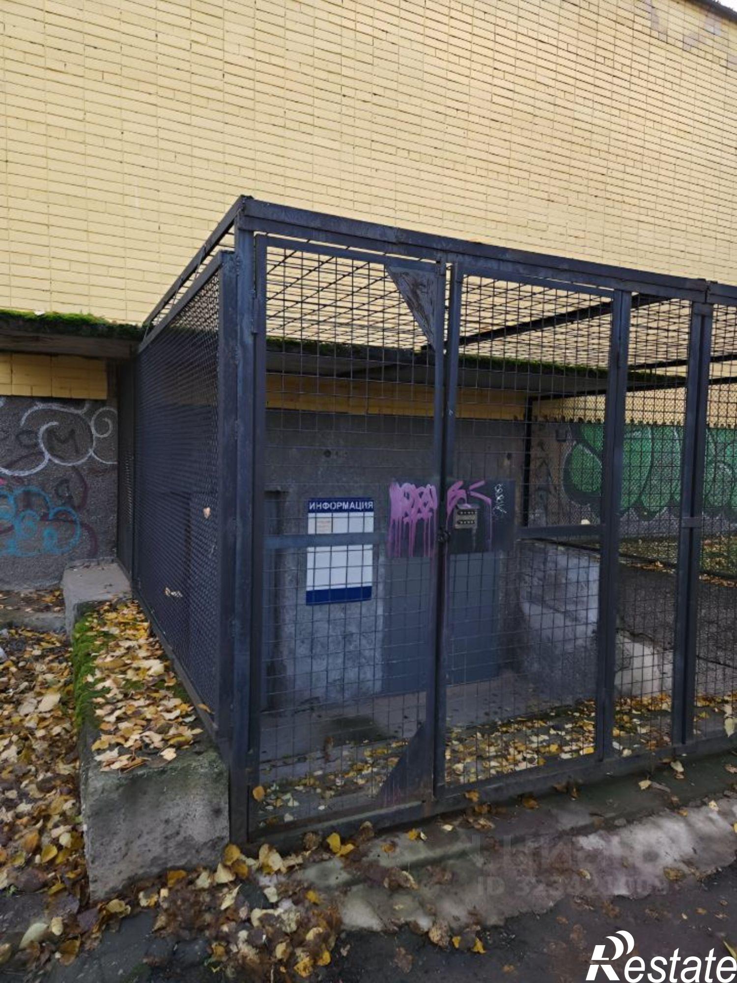 Купить складское помещение за 186 400 рублей на ул Калинина, 57Б