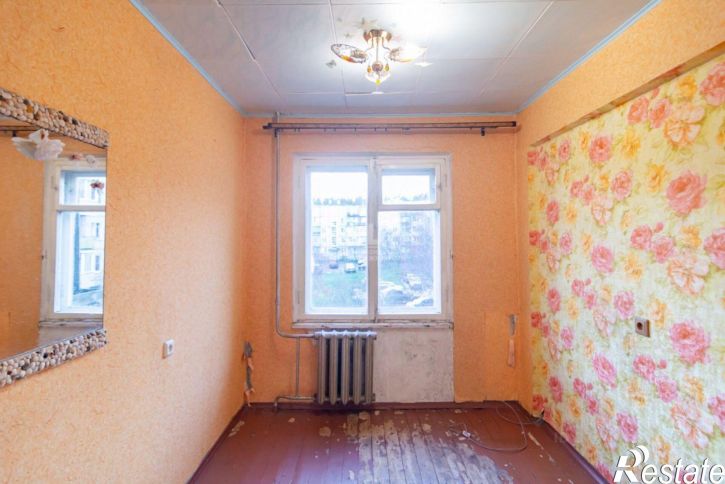 4-комн квартира улица Антонова, 14,  д. 14