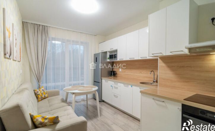 3-комн квартира улица Маршала Толбухина, 8,  д. 8