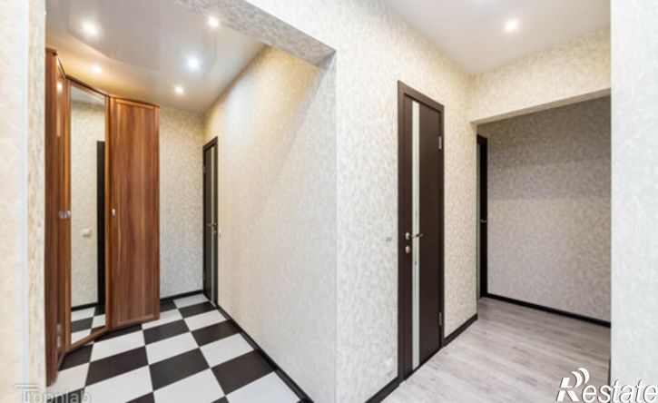 3-комн квартира ул Варламова, 38,  д. 38