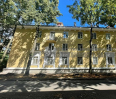 2-комн, 57кв м, этаж 1/3 улица Коммунистов, 3