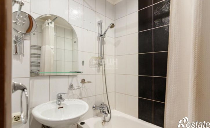 3-комн квартира Октябрьский проспект, 6,  д. 6