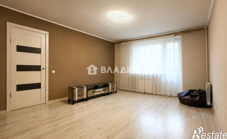 3-комн квартира улица Чкалова, 58,  д. 58