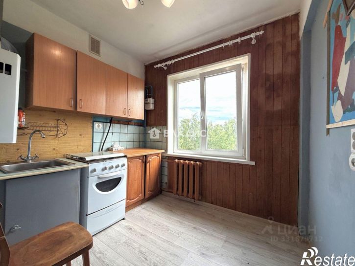 3-комн квартира ул Антонова, 8А,  д. 8А