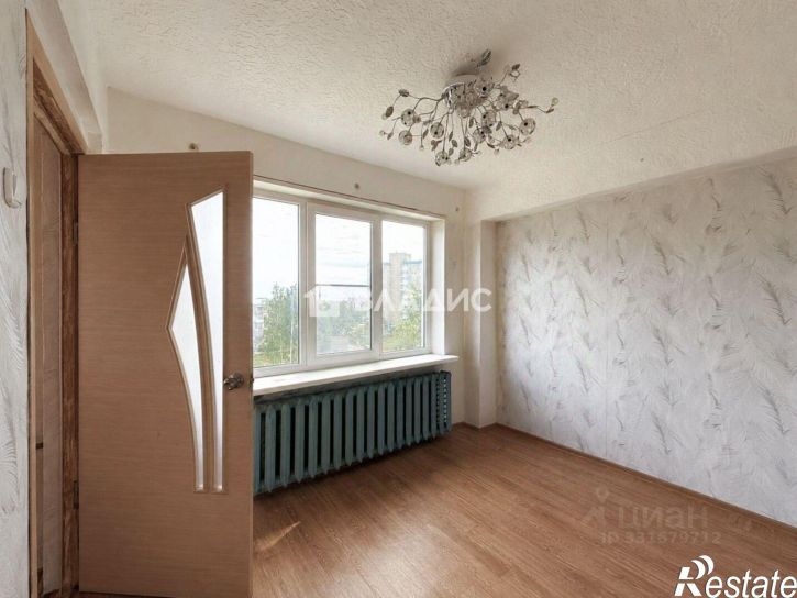 3-комн квартира ул Антонова, 8А,  д. 8А