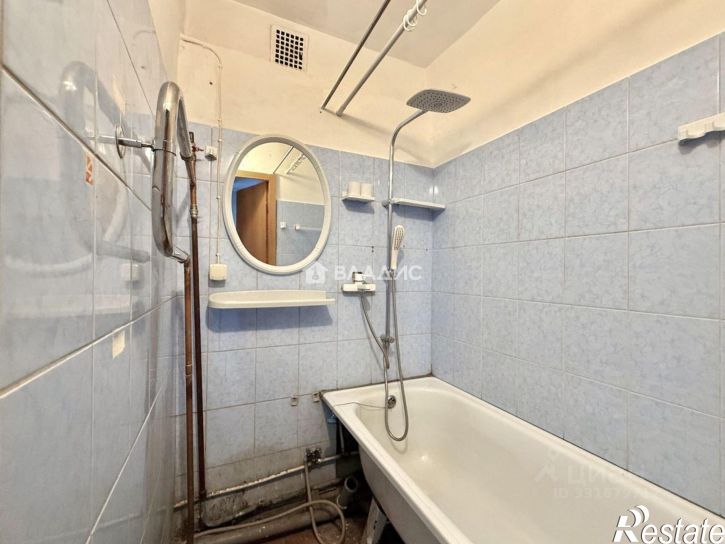 3-комн квартира ул Антонова, 8А,  д. 8А