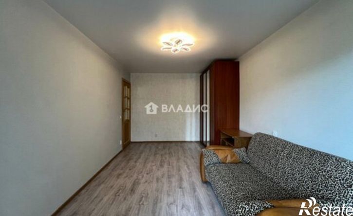 1-комн квартира ул Нойбранденбургская, 17,  д. 17
