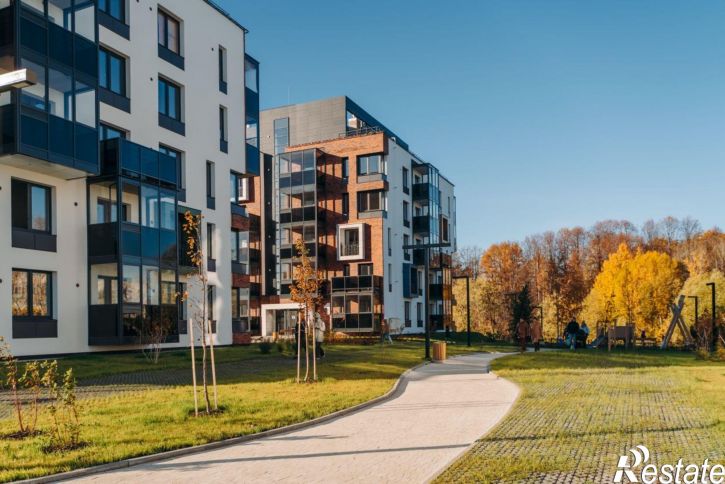 3-комн квартира в новом доме ул Калинина, 1 42,  д. 1 42,  к. 42
