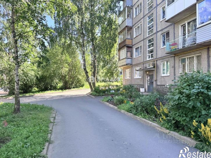 2-комн квартира ул Нойбранденбургская, 14А,  д. 14А