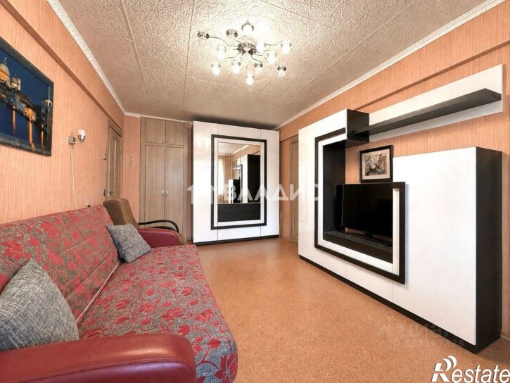 3-комн квартира ул Нойбранденбургская, 16А,  д. 16А