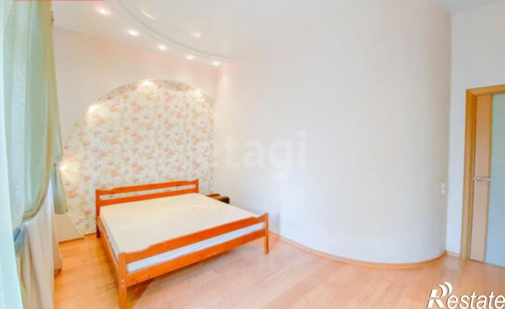 3-комн квартира ул Коммунистов, 32Б,  д. 32Б