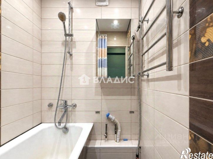 3-комн квартира ул Нойбранденбургская, 16А,  д. 16А