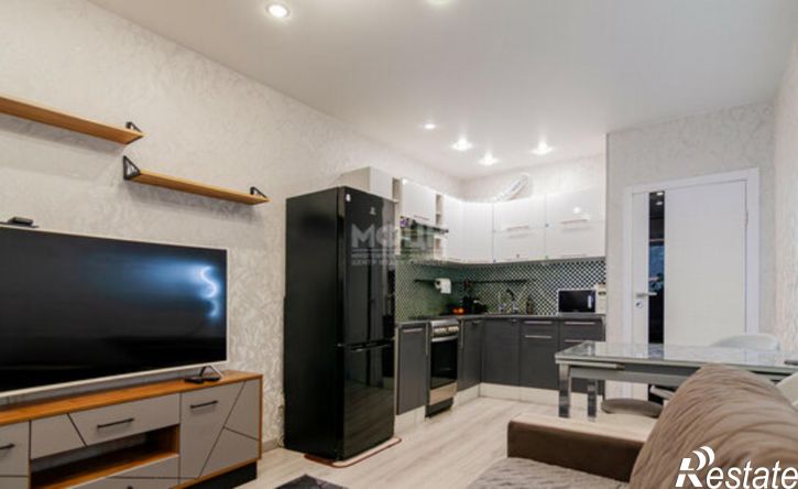 3-комн квартира б-р Интернационалистов, 8,  д. 8