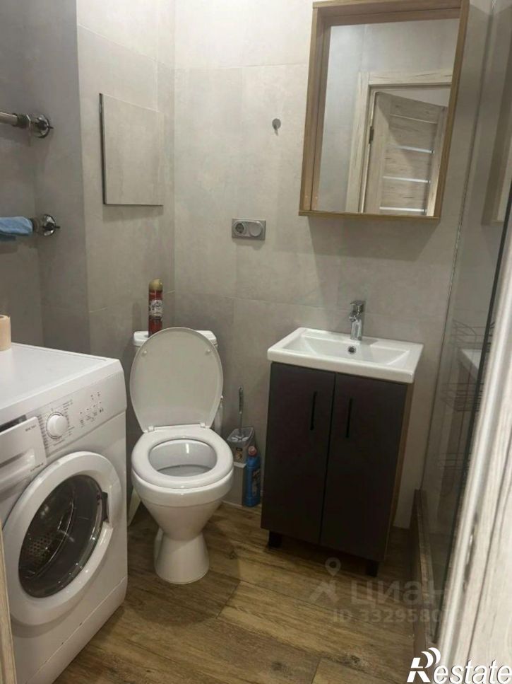 1-комн квартира ул Братьев Озеровых, 10,  д. 10