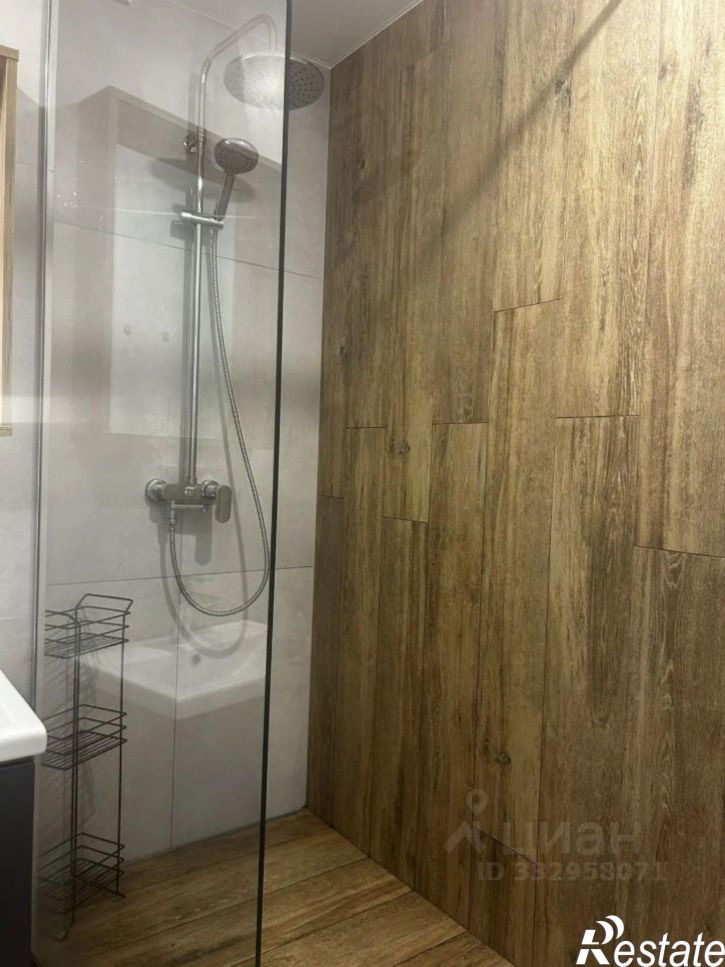 1-комн квартира ул Братьев Озеровых, 10,  д. 10