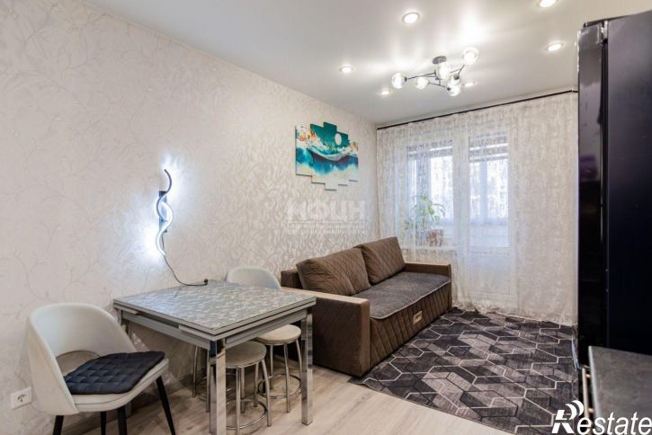 3-комн квартира б-р Интернационалистов, 8,  д. 8
