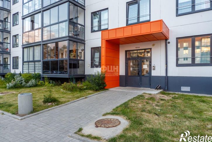 3-комн квартира ул Маршала Толбухина, 8,  д. 8