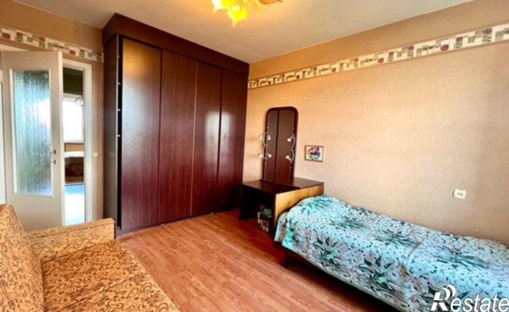 3-комн квартира улица Древлянка, 22 к1,  д. 22 к1
