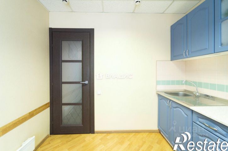 2-комн квартира Красная улица, 40,  д. 40