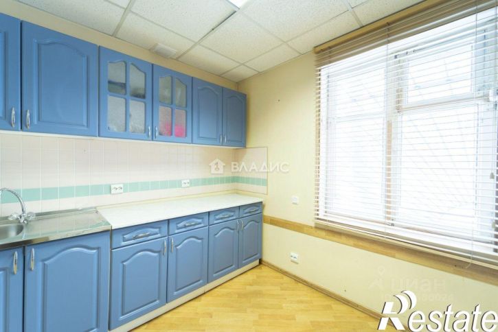 2-комн квартира Красная улица, 40,  д. 40