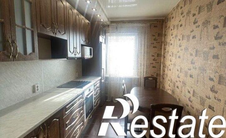 3-комн квартира улица Чкалова, 40,  д. 40