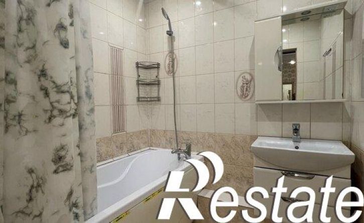 3-комн квартира улица Чкалова, 40,  д. 40