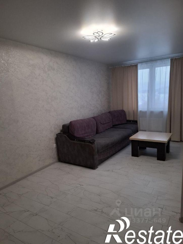 2-комн квартира улица Зайцева, 70Б,  д. 70Б
