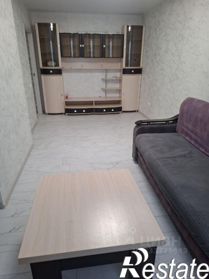 2-комн квартира улица Зайцева, 70Б,  д. 70Б