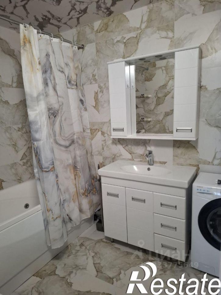 2-комн квартира улица Зайцева, 70Б,  д. 70Б