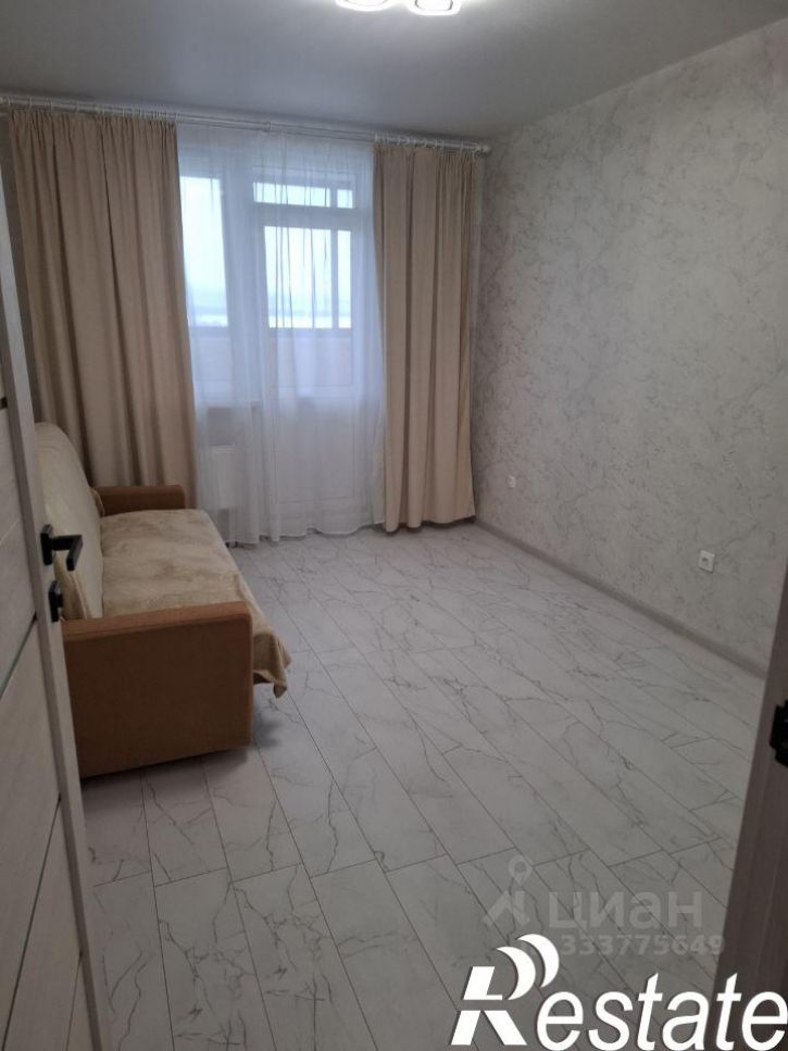 2-комн квартира улица Зайцева, 70Б,  д. 70Б