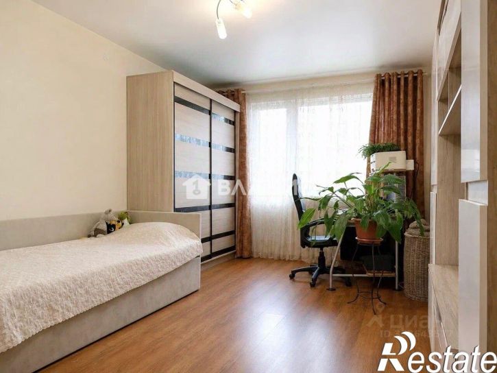 2-комн квартира улица Варламова, 38,  д. 38