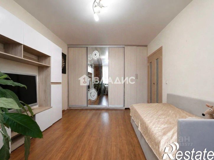 2-комн квартира улица Варламова, 38,  д. 38