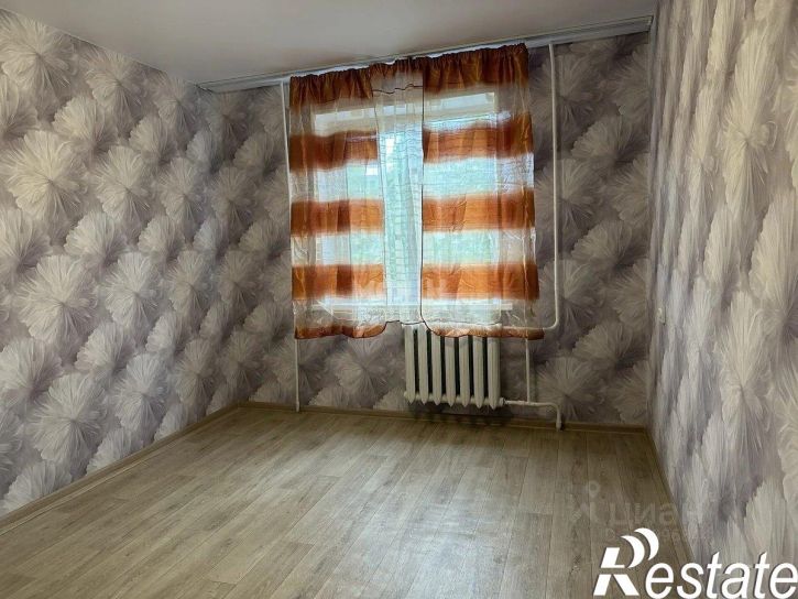 3-комн квартира улица Ровио, 10,  д. 10