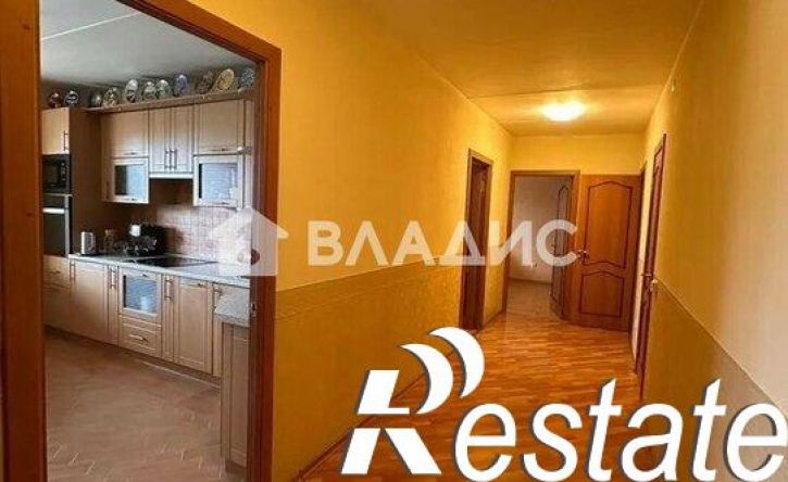 4-комн квартира улица Калинина, 57А,  д. 57А