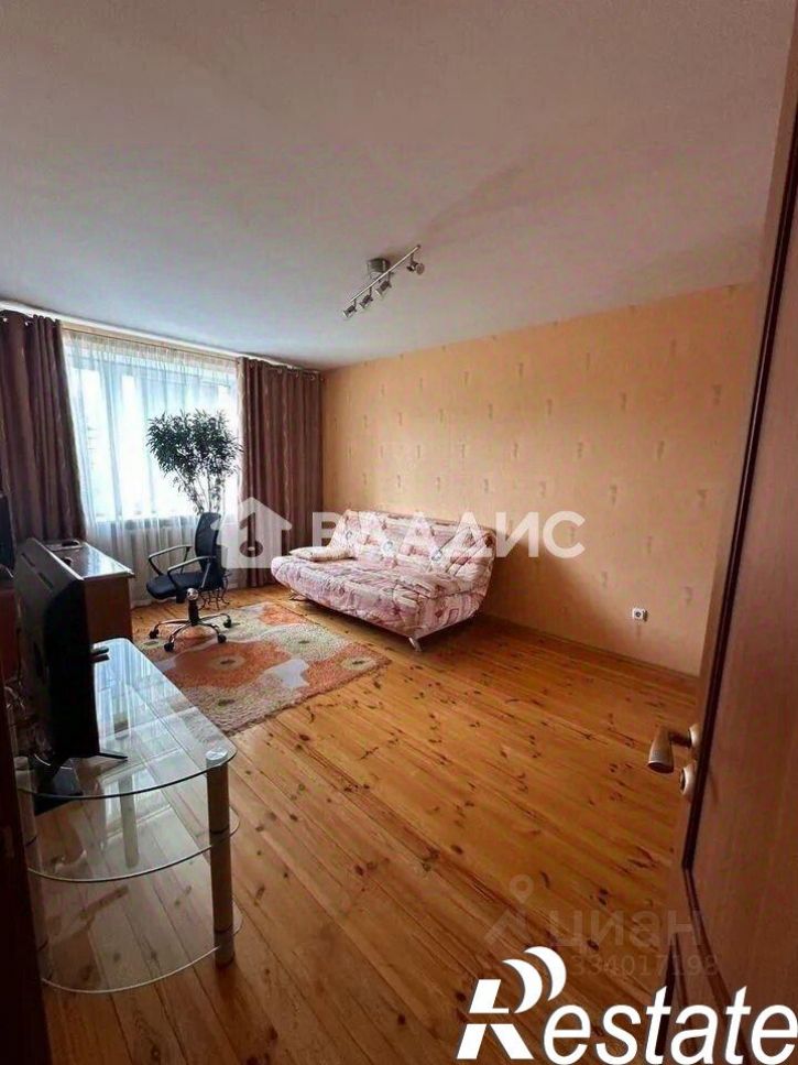 4-комн квартира улица Калинина, 57А,  д. 57А